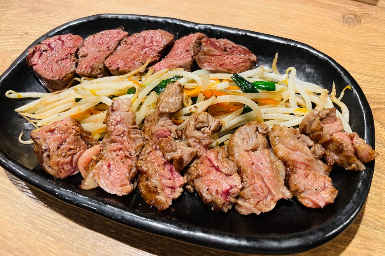 中落ちカルビ サガリステーキ定食 水曜日限定 天神ホルモン ショップニュース 博多1番街 博多グルメ