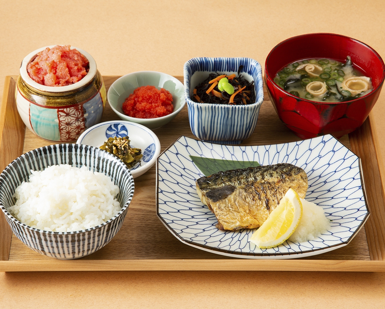 朝の塩サバ定食