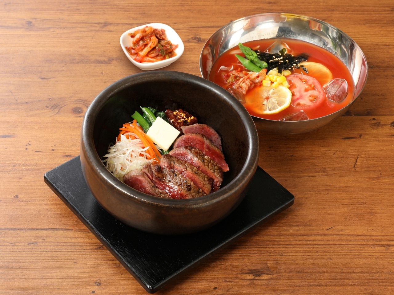 期間限定!牛ステーキ石焼ビビンパとミニトマト冷麵のセット